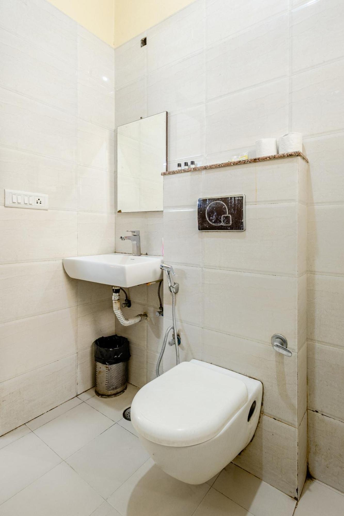 Lime Tree Studio Near Fortis Gurgaon Bagian luar foto