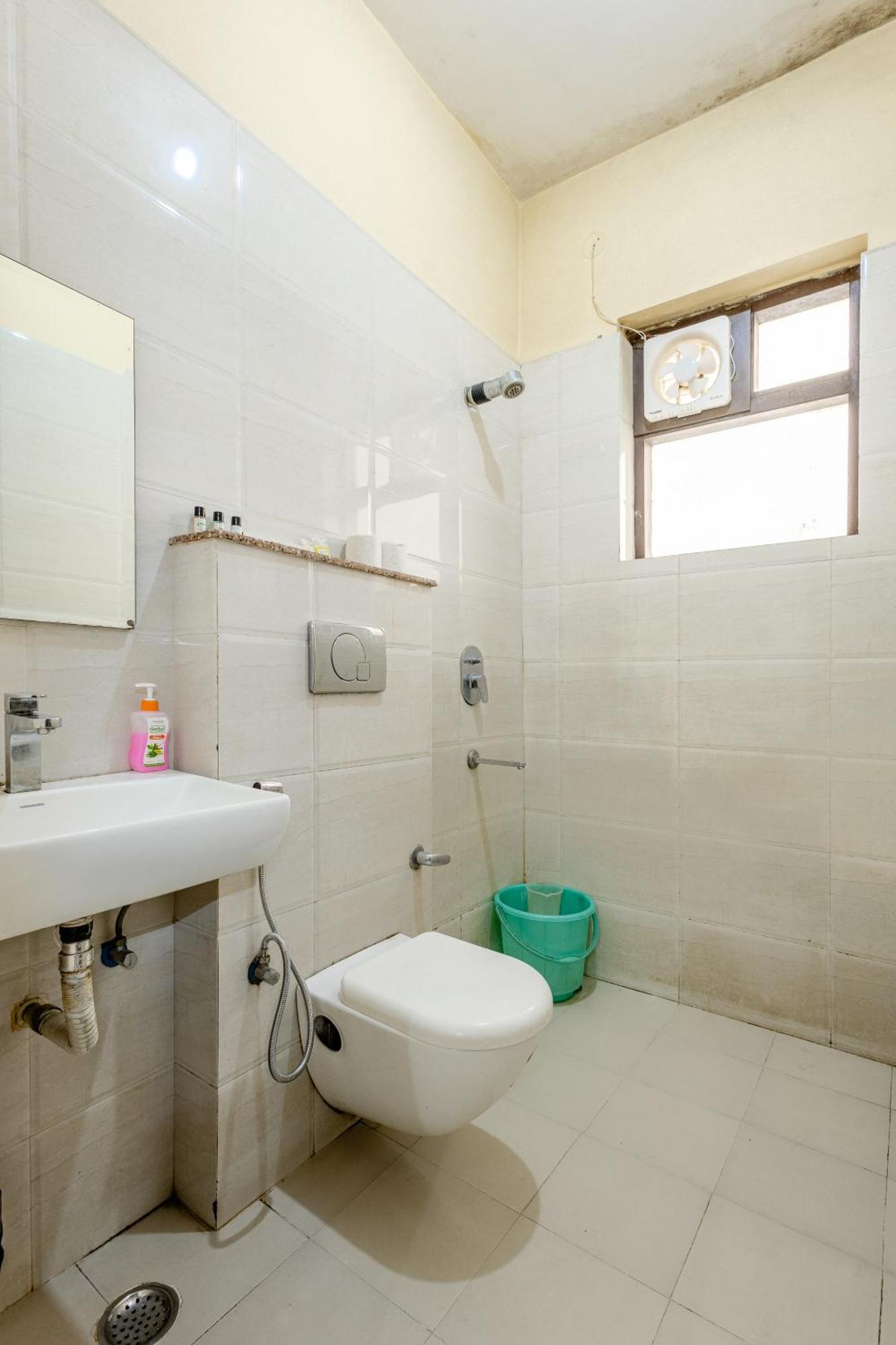 Lime Tree Studio Near Fortis Gurgaon Bagian luar foto